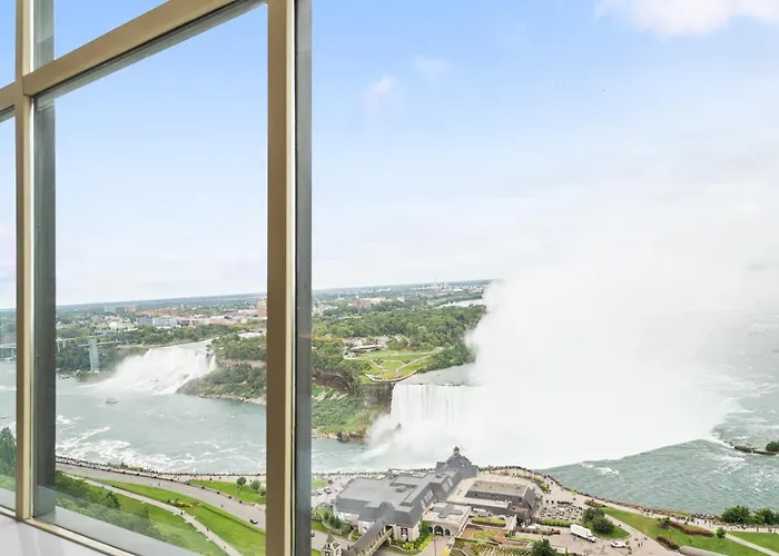 Tower Hotel At Fallsview