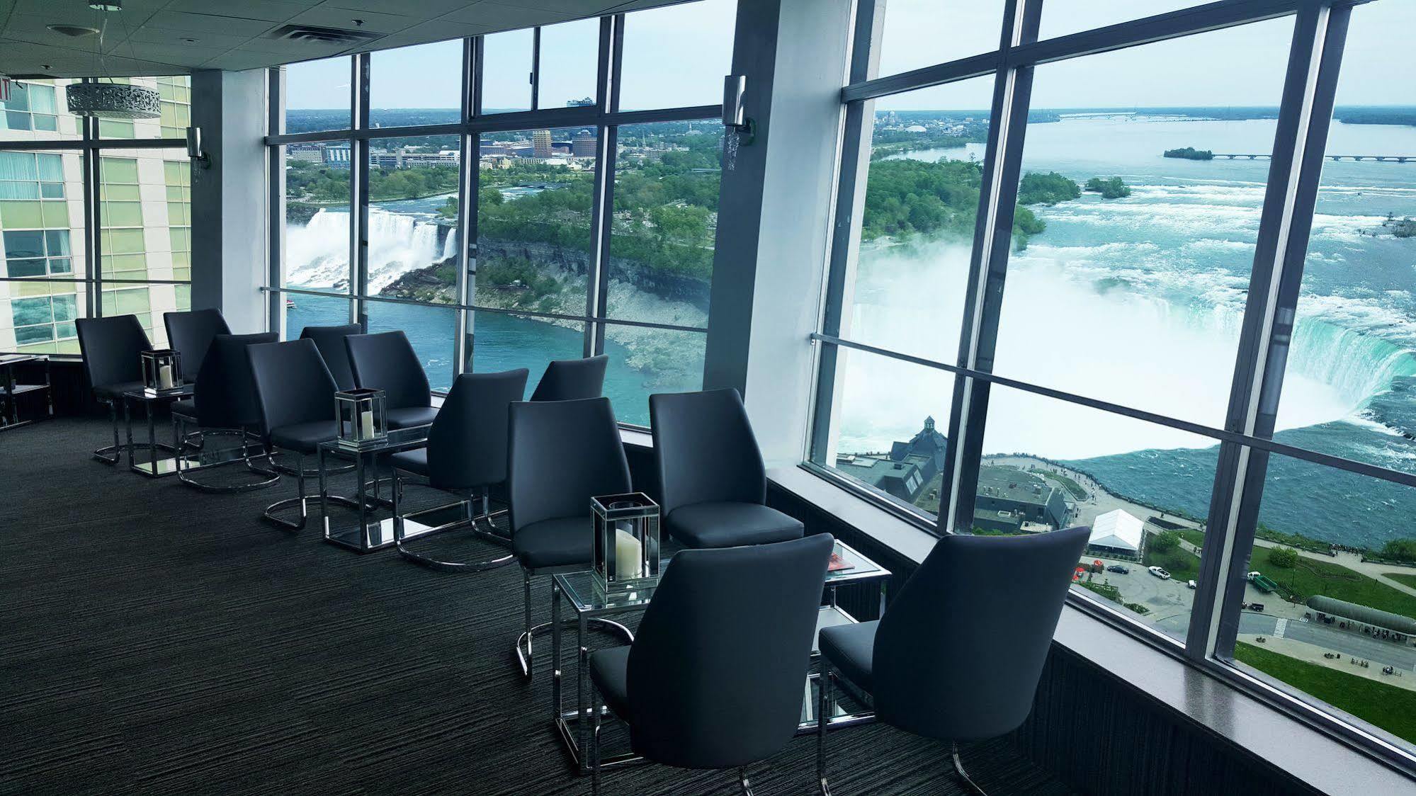 Hotel Tower At Fallsview Niagara Falls